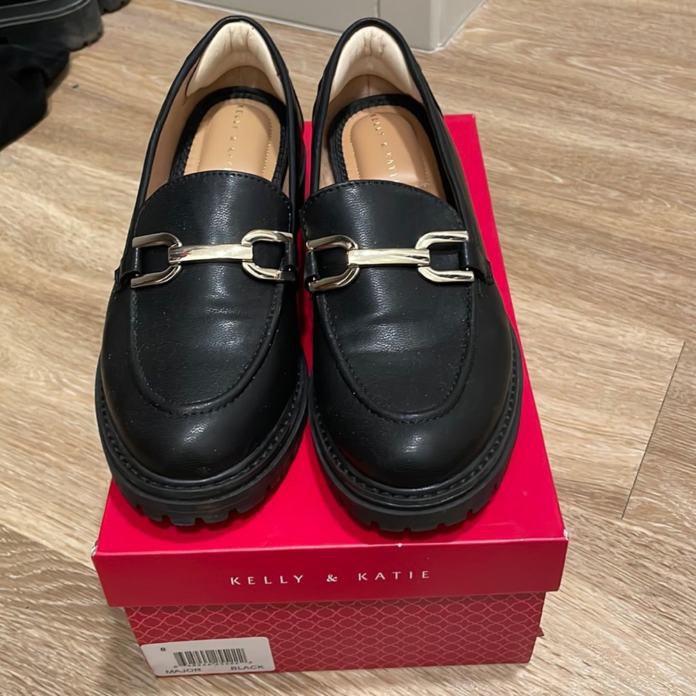Loafers with cushion pad